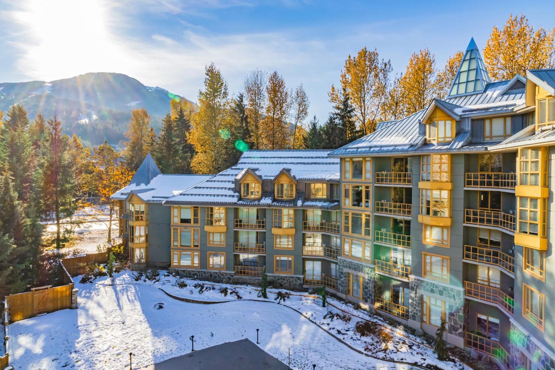 Cascade Lodge Whistler Eksteriør bilde
