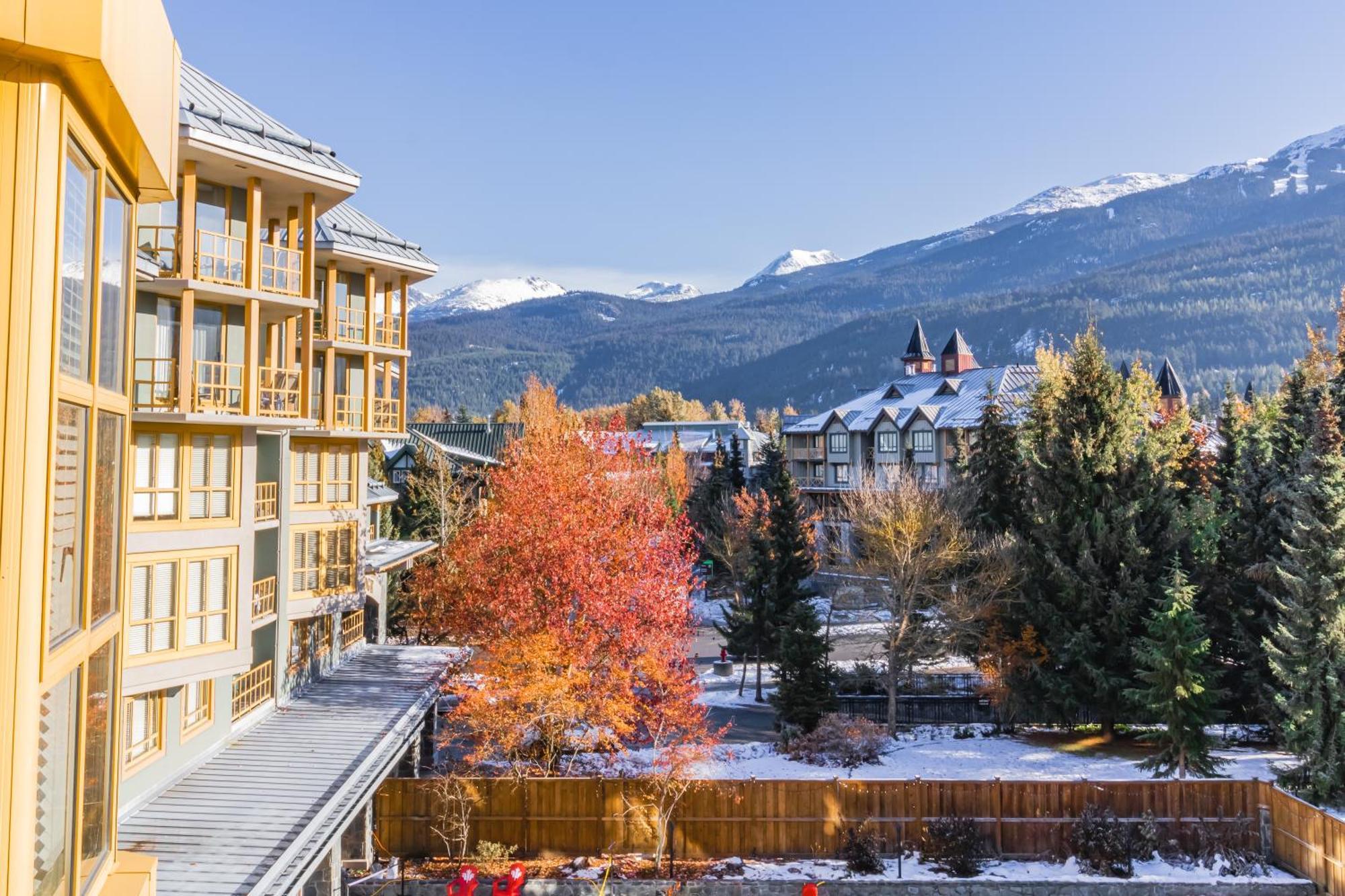 Cascade Lodge Whistler Eksteriør bilde